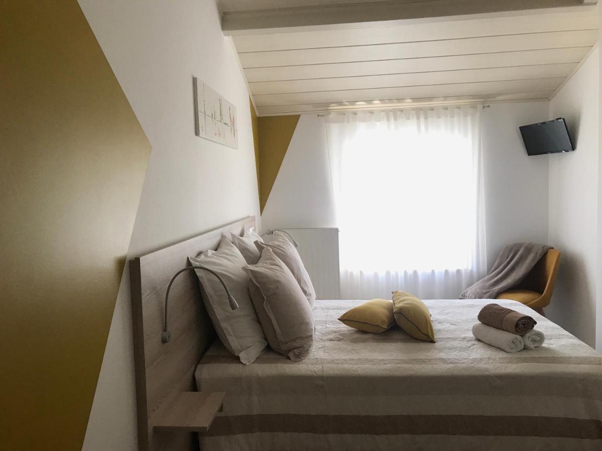 8 Le Chiron De La Roche 85130 Chanverrie La Verrie Екстериор снимка